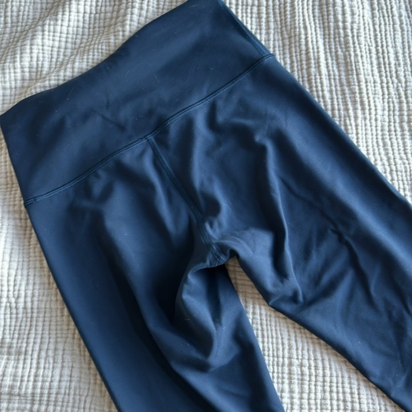 Lululemon Wunder Train HR Tight 28” in True Navy - Picture 7 of 8